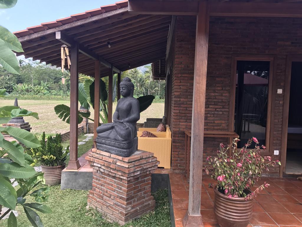 Rumah Dharma 마겔랑 외부 사진